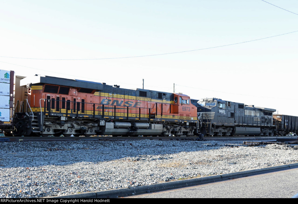 BNSF 6973 & 9625 are DPU's on train 118